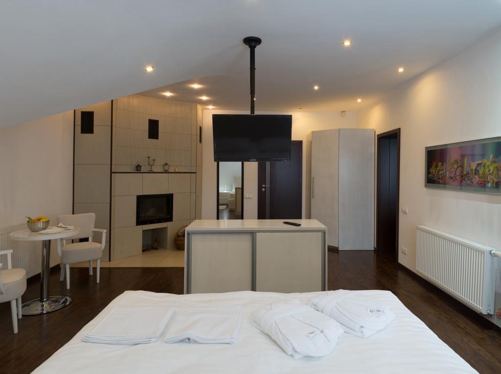 Thuild - Your World Of Leisure Târgu-Mureş Εξωτερικό φωτογραφία
