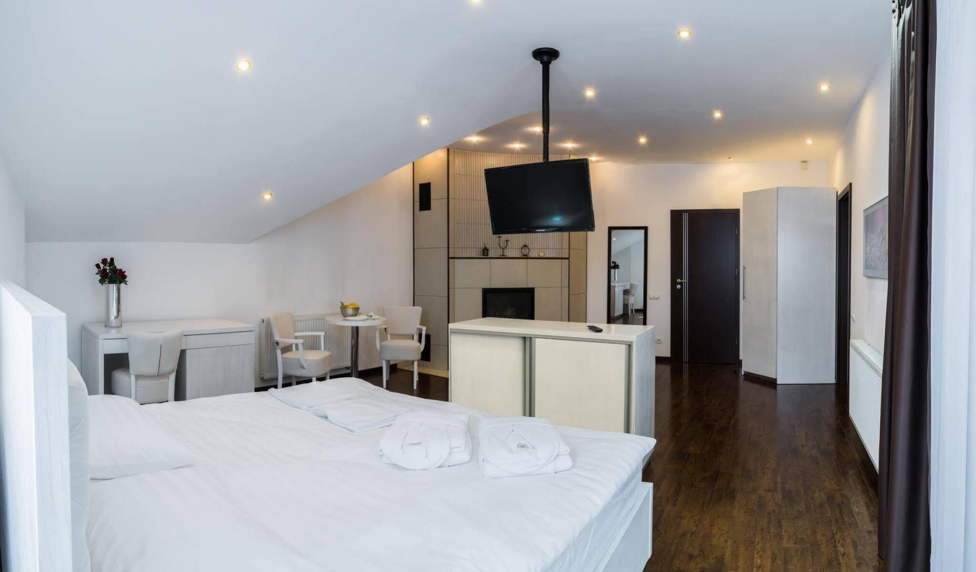 Thuild - Your World Of Leisure Târgu-Mureş Εξωτερικό φωτογραφία